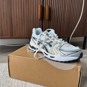 Asics Gel-Kayano 14 Women's Sneakers - White and Midnight